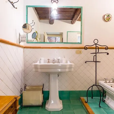 Residenza Capano Charming House By Napoliapartments Lejlighed *