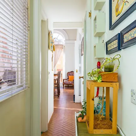 Residenza Capano Charming House By Napoliapartments